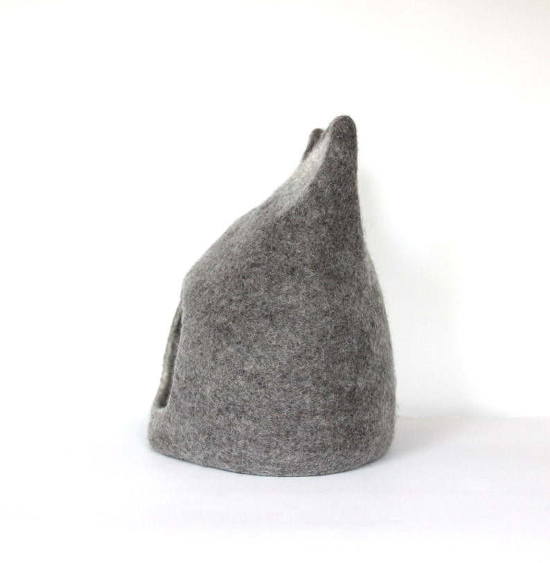 Cat bed with ears from natural grey wool. Felted wool cat cave. Small dog bed. Stylish gift for pets. image 8