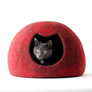 Red cat cave . Felted wool cat house. Pet holiday Christmas gift. image 1