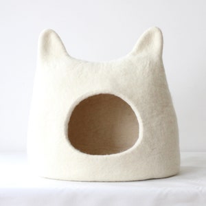 Cat bed cave from natural white felted wool. Warm and comfy pet bed. Cat lovers gift. image 9