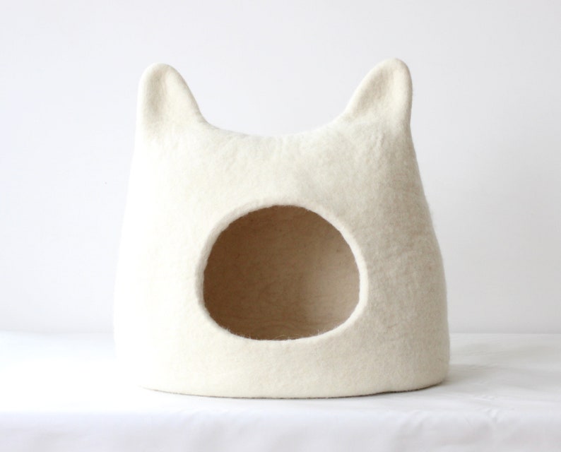 Cat bed cave from natural white felted wool. Warm and comfy pet bed. Cat lovers gift. image 9