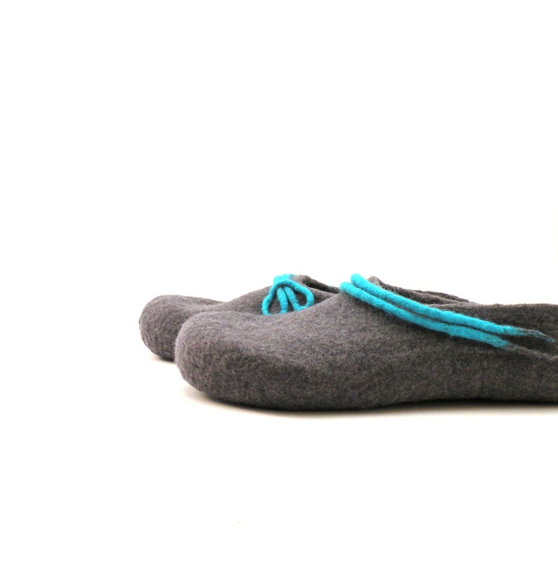 hemsley felt house shoes