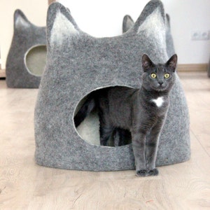 Cat bed with ears from natural grey wool. Felted wool cat cave. Small dog bed. Stylish gift for pets. image 1