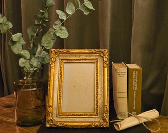 Vintage Gold Baroque Picture Frame | Crackle Cream Mat | Acanthus Scrollwork | Easel & Wall Mount