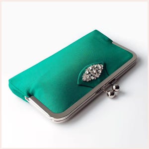 Smaragdgrüne Abendunterarmtasche, Art Deco-Stil Handtasche, personalisiertes Geschenk mit funkelnder Kristalldiamanteverzierung