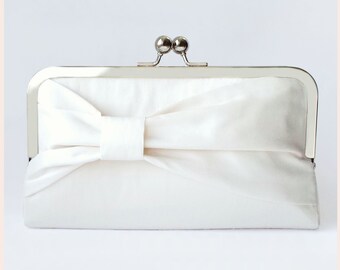 bridal clutch bag, ivory bridal purse, wedding clutch for the bride, silk handbag for wedding day