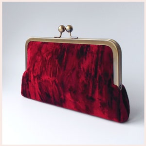 赤いベルベットのイブニングバッグ、特別な日のためのクラッチバッグ、彼女へのパーソナライズされたギフト