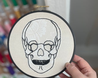 Modern Embroidery Pattern, Pre-printed on fabric, Tutorial in English. BEADS & LACE SKULL. Intermediate level