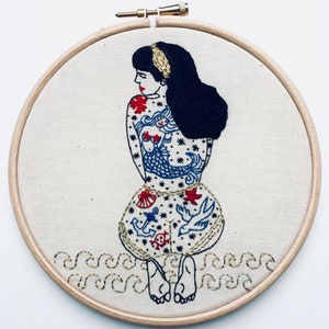 Modern Embroidery Kit, DIY kit, Hand embroidery pattern Tutorial in English or in French. Summer Tattooed Lady. Intermediate Level. image 8