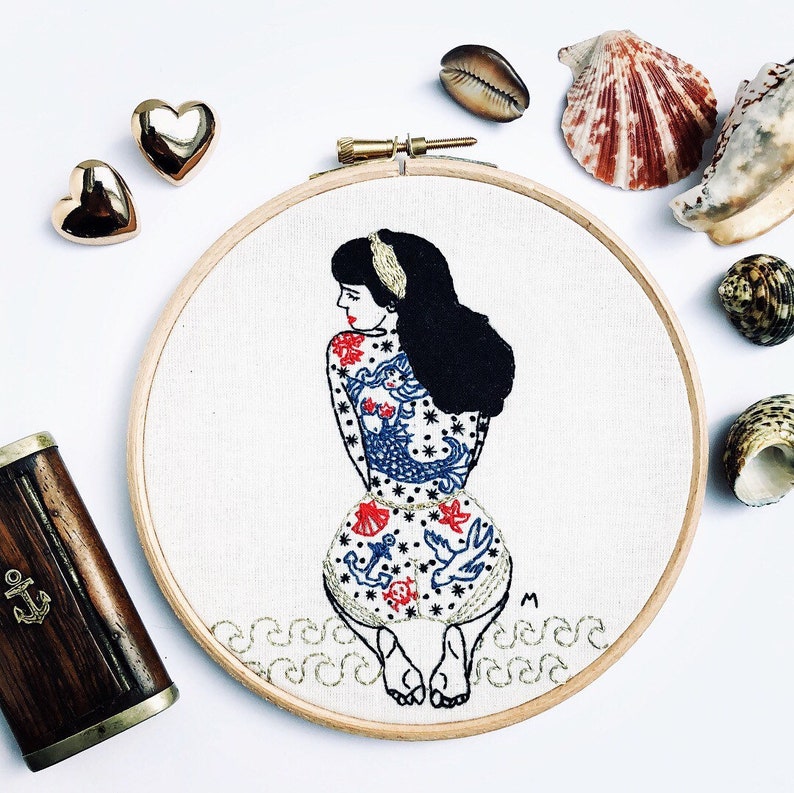 Modern Embroidery Kit, DIY kit, Hand embroidery pattern Tutorial in English or in French. Summer Tattooed Lady. Intermediate Level. image 2