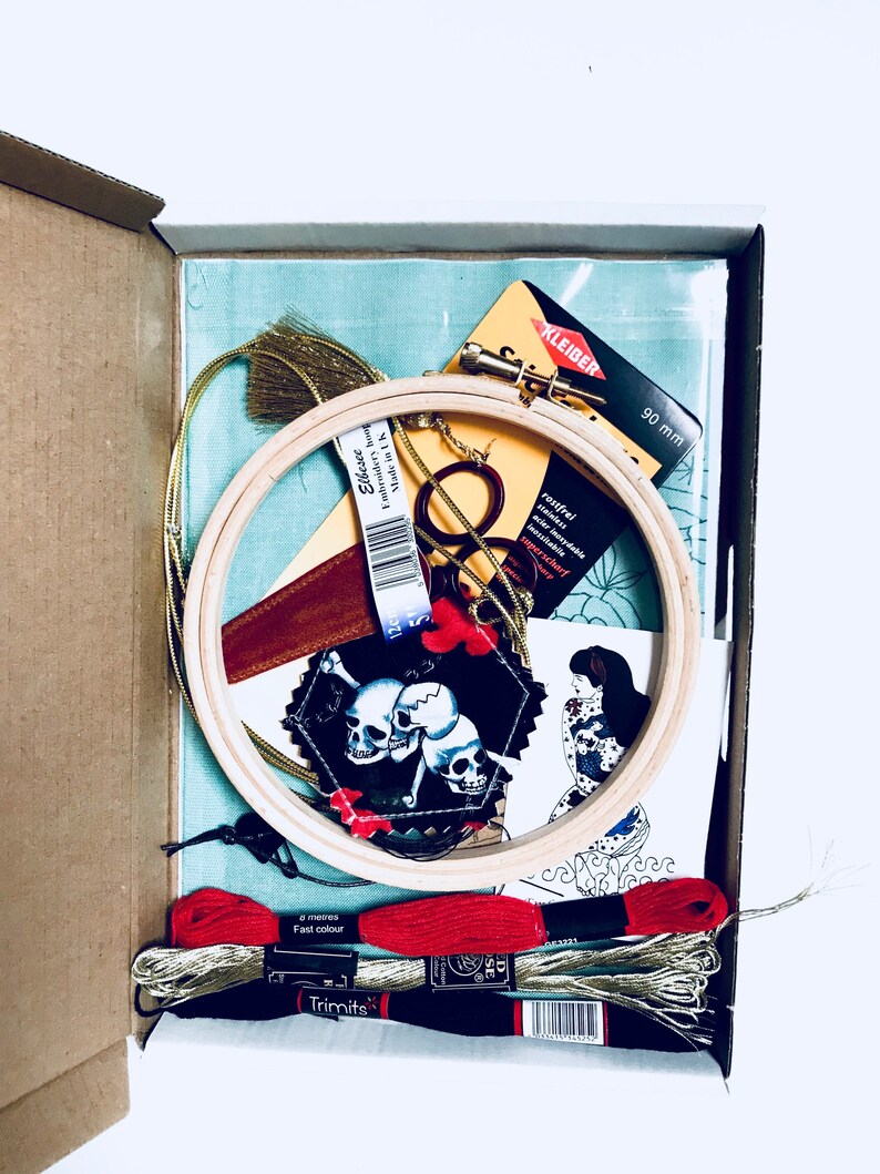 Red rose Skull Gold leaves full needlework paraphernalia with gorgeous scissors and a needle minder Modern EMBROIDERY KIT Gift Box