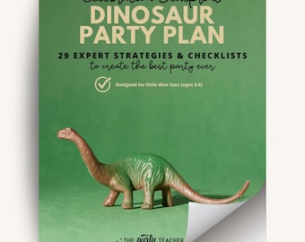 Pode incluir: Um brinquedo de dinossauro verde e marrom é posicionado em frente a um fundo verde com um plano de festa. O plano de festa é intitulado "Celebration Blueprint DINOSAUR PARTY PLAN" e inclui texto sobre estratégias e listas de verificação de especialistas.