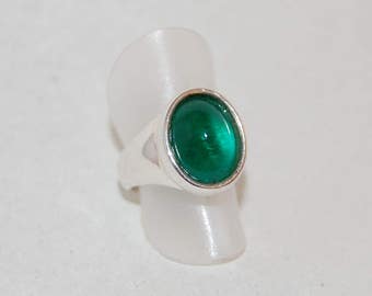 Smaragdgrön ring | Indigoblå ring | Grön eller blå kristall statementring | Handgjord statementring | Oval ring | Kreitto Jewels