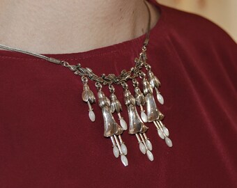 Collier en argent sterling Calla Lillies, nacre, bijoux Kreitto, collier Dangling Lillies, collier déclaration, vêtements pour femmes.