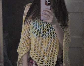 Gelber Ombre Häkelponcho