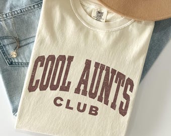 Cool Aunts Club Comfort Colors® Shirt, Green Collegiate Aunt Graphic Tee, Distressed Varsity Style T-Shirt, Gift for Aunt