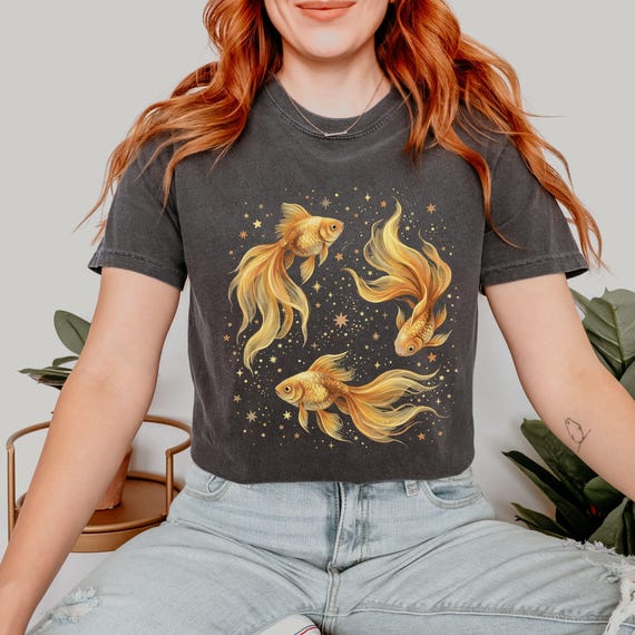 Goldfish T-Shirt, Star Aesthetic, Cute T-Shirt, Beachy Shirt, Grunge Y2K Tee, Cool Vintage Retro T-Shirt Gift, Comfort Colors Unisex T-Shirt