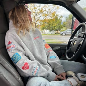 Dandy Hoodie bestickt Streetwear Trendy Handmade Women Style Bild 5