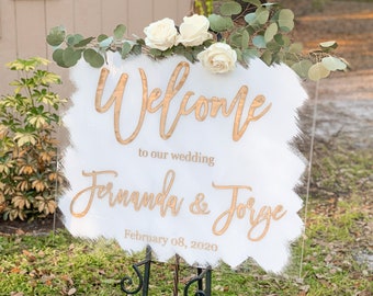 Personalized Wedding Welcome Sign, Acrylic Welcome Sign, Modern Calligraphy Wedding Sign.  Gold Wedding sign- WS02