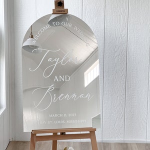 Arch Mirror Acrylic Wedding Welcome Sign | Modern Welcome Sign | Mirror Acrylic Wedding Signage - WS58