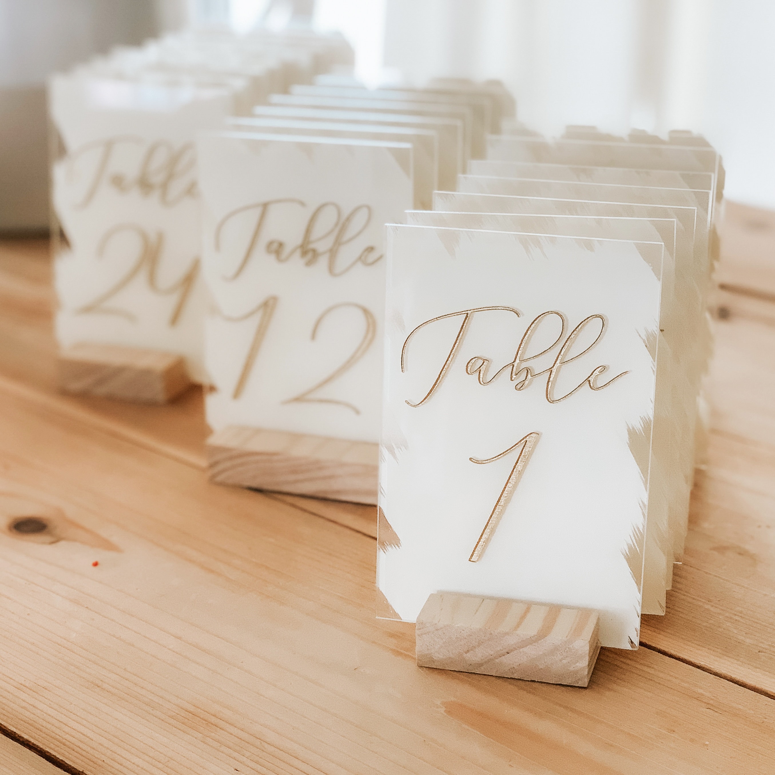 OLYCRAFT 50 Pack numéros de Table en acrylique cartes Style de tente
