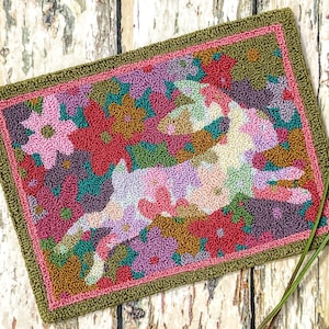 Punch Needle Pattern &quot;Running Bunny&quot; KIT