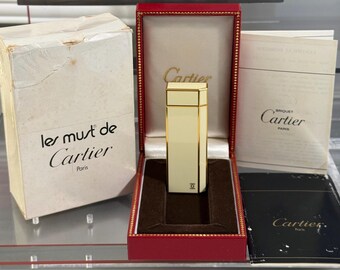 Vintage Cartier Laque Ivoire Vergoldete Pentagon Feuerzeug Box Papers