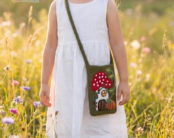 Handmade Felt Crossbody Bag, Wool Mushroom Purse for Women, Green Grey Shoulder Bag, Unique Handcrafted Fungi Satchel, Birthday Gift for Her