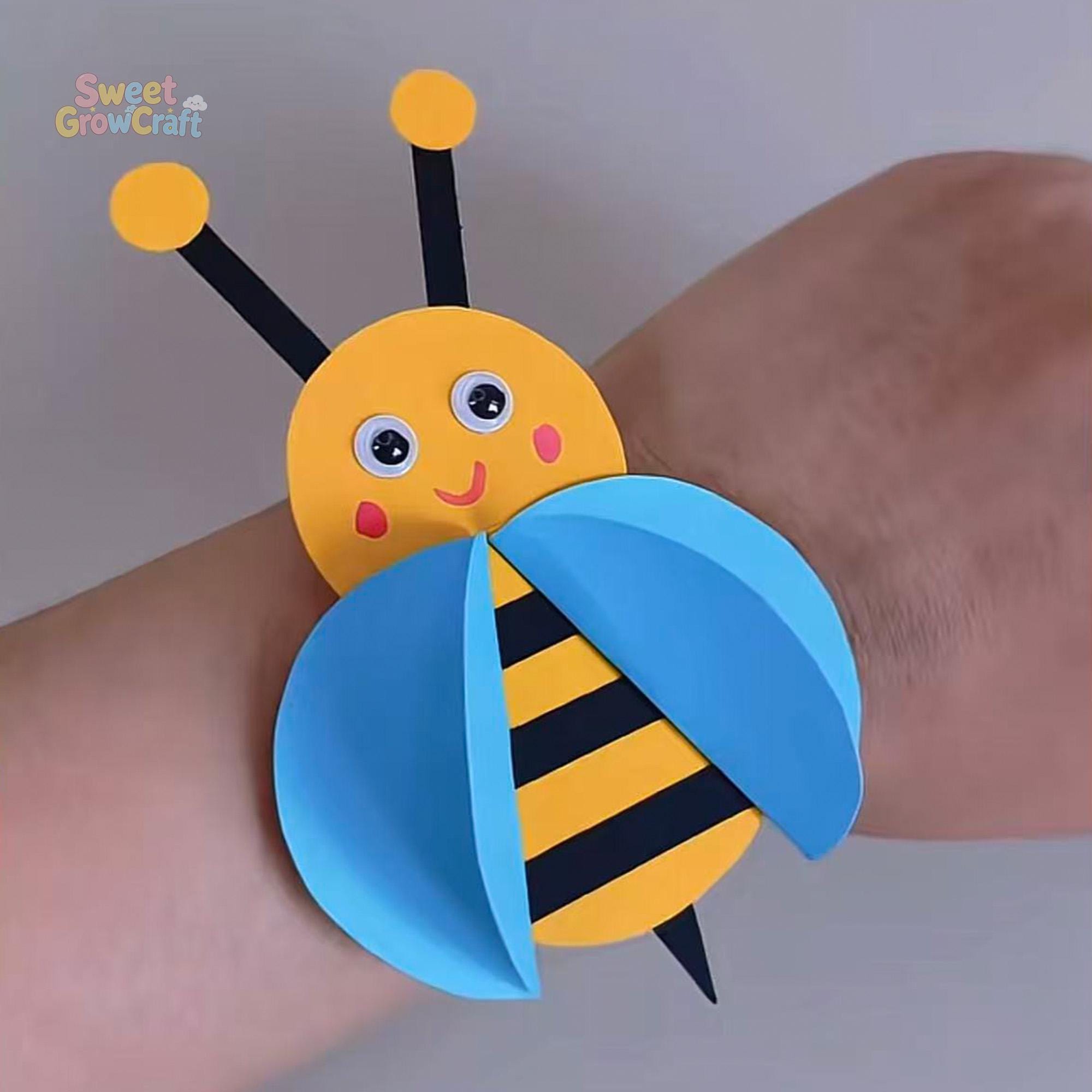 Easy Kids Colored Cardstock Bee Craft Tutorial With Printable ...