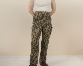 Vintage 90s Romanian Army M90 Camouflage Cargo Pants 36x32 Military Surplus Leaf Amoeba Camo Trousers | Utilitarian Gorpcore Streetwear