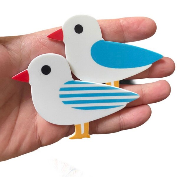 Broche mouette en résine de grande taille Jumbo - bande arc-en-ciel rouge gris bleu