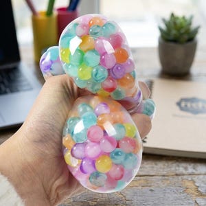 Colorful Beads Stress Ball,TPR Squeeze Ball,Water Beads Fidget Toy,Sensory Anxiety Relief Toy,Calming Decompression Gift for Kids Adults