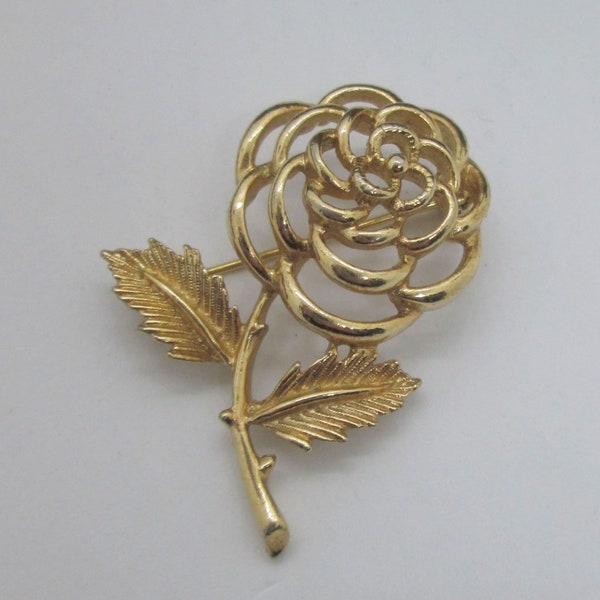 Lovely Sarah Coventry (GB) Rose Brooch, Pin, Vintage 1960s, gold plated, measures: 4.5 cm