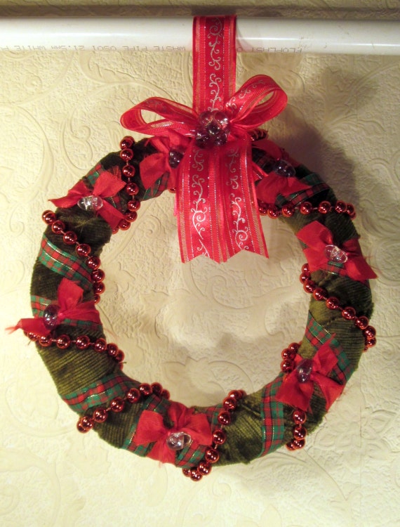 Christmas Wreath Made With Recycled Materials 8 20cm