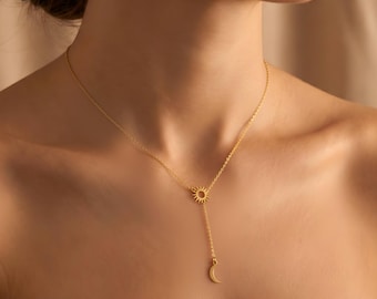 Litet sol- och månehalsband, silverfärgat himmelskt halsband, halvmånehalsband, guldfärgade boho-smycken, solhalsband, astrologipresent till henne
