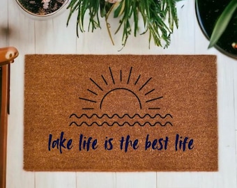 Życie nad jeziorem to najlepsze życie – wycieraczka do drzwi w stylu domku nad jeziorem, naturalna mata z włókna kokosowego, nowoczesna dekoracja ganku, zabawna wycieraczka