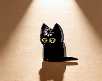 Cute Black Cat Enamel Pin Kitty Brooch Minimalist Animal Badge Aesthetic Gift for Cat Lovers Small Pin