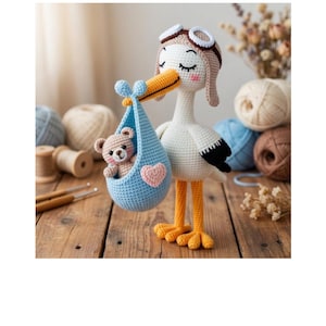 Puede incluir: Un juego de tres tazas de cerámica con un acabado mate moteado. Las tazas son de color crema, gris claro y gris oscuro. Cada taza tiene un diseño simple y minimalista.