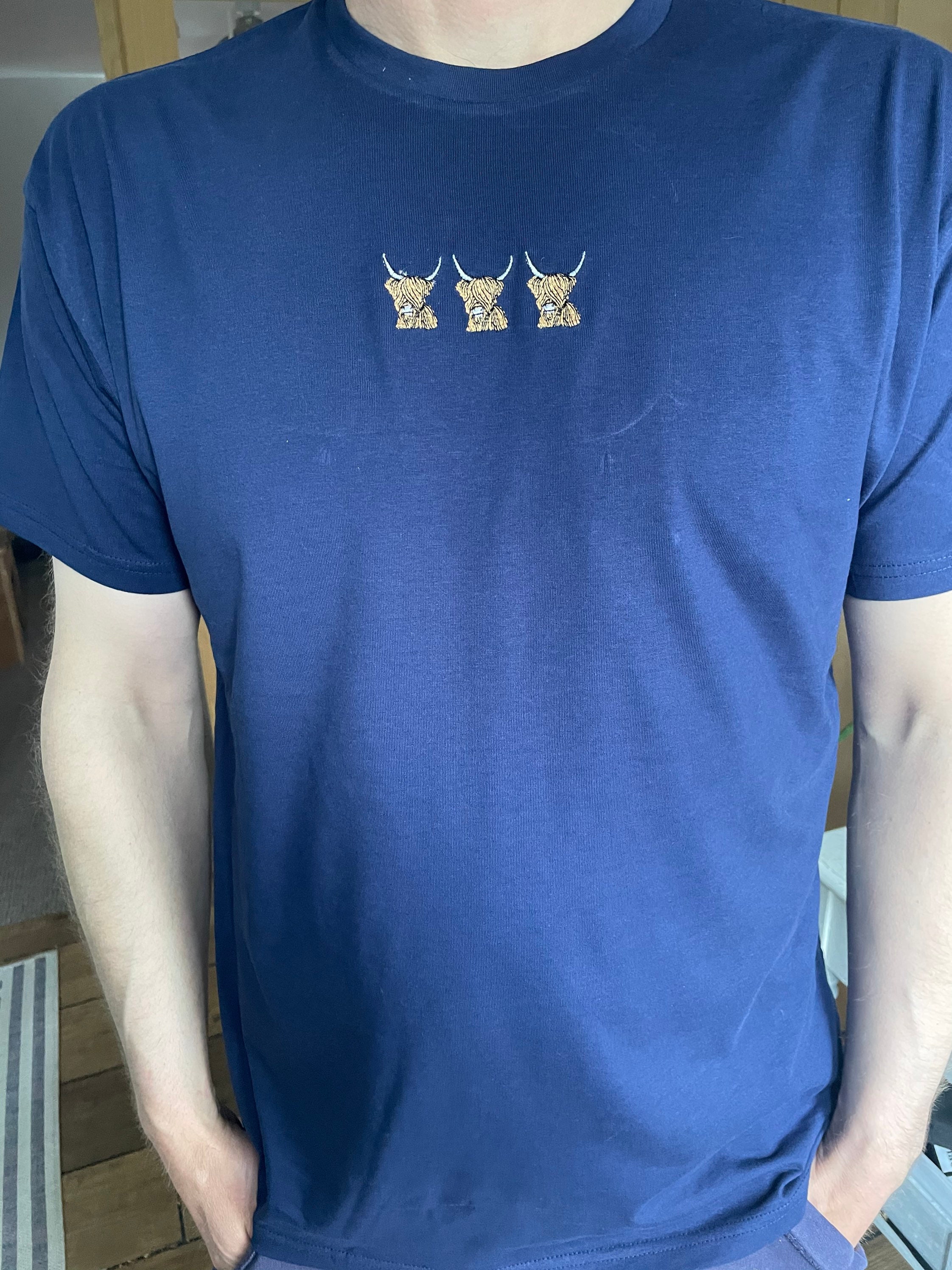 Mens Highland Cow T-shirt Embroidered T 