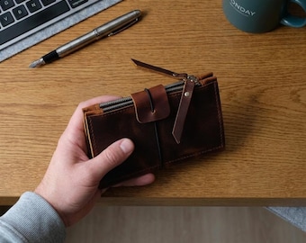 Regalo para hombres y mujeres, cartera portapasaportes de cuero personalizada, estuche organizador de viaje con cremallera RFID, artículos esenciales de viaje grabados a medida.