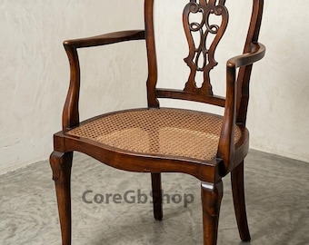 Vintage-Sessel mit Rohrgeflechtsitz, Akzentstuhl aus Holz, Walnuss-Finish – traditionell geschnitzter Schreibtischstuhl