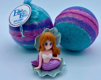 Mermaid Bath Bomb with Mermaid Toy Inside