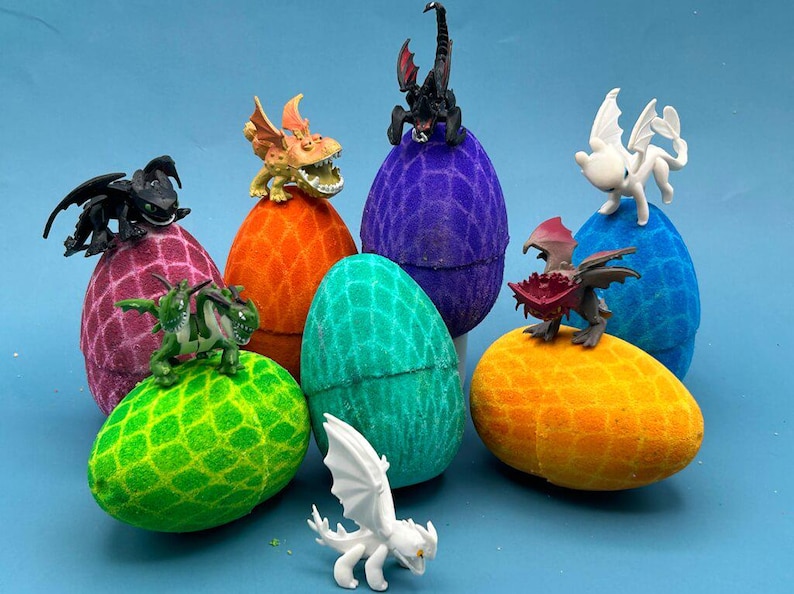 Dragon Egg Bath Bomb with Dragon Toy Inside image 8