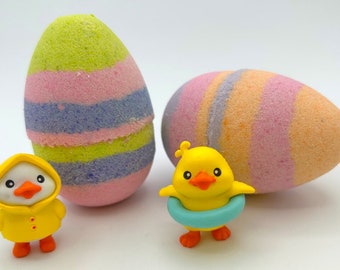 Rainbow Egg Bath Bomb with Toy Duck Inside