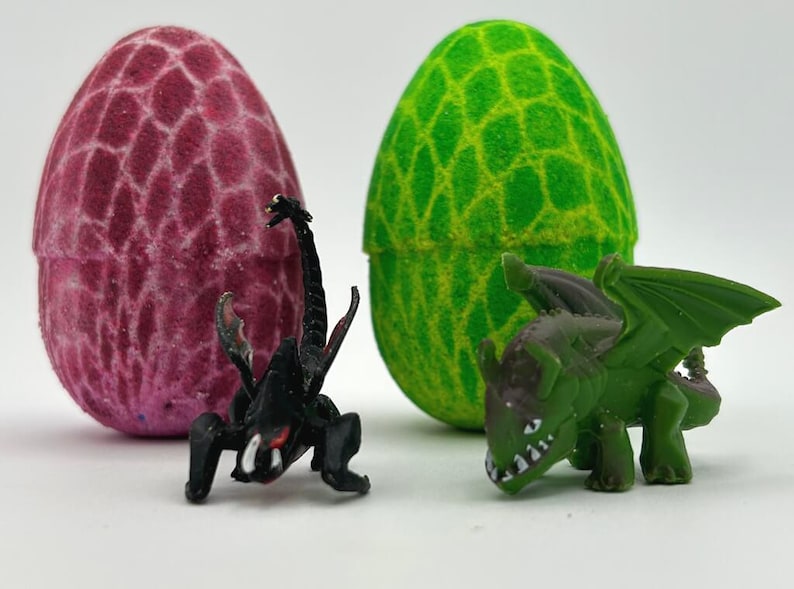Dragon Egg Bath Bomb with Dragon Toy Inside image 5