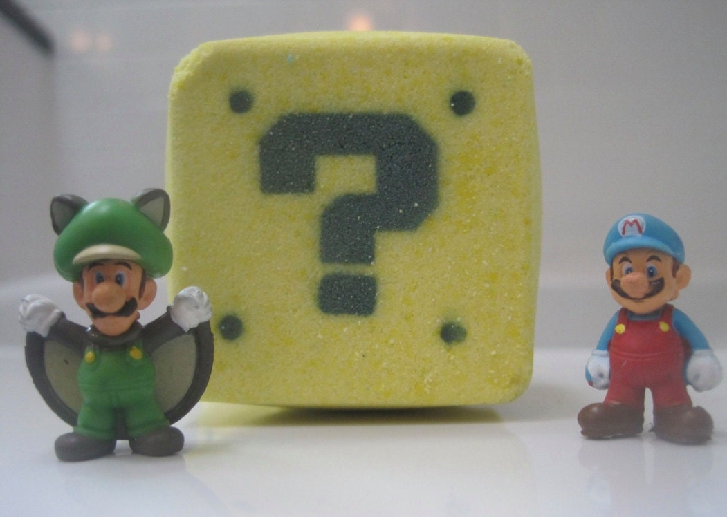 QUESTION Mark Bath bombs with Characters  Inside