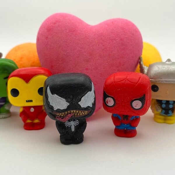 Superhero Heart Bath Bomb with Superhero Mini Figure Toy Inside