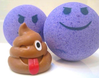 Emoji Bath Bomb with Toy Inside (Purple)