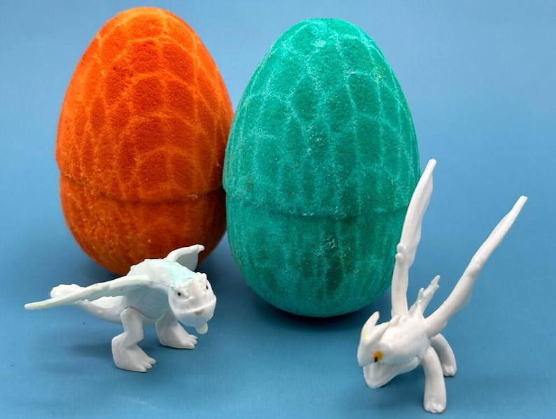 Dragon Egg Bath Bomb with Dragon Toy Inside image 6