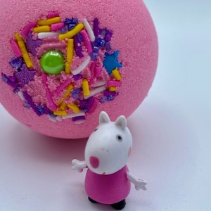 Peppa Bath Bomb with Toy Inside