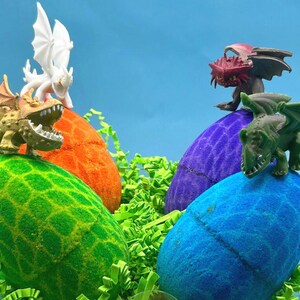 Dragon Egg Bath Bomb with Toy Inside Gift Box - 4 ct